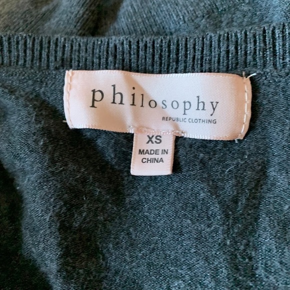 Philosophy women's size XS grey sleeveless top - Picture 3 of 6